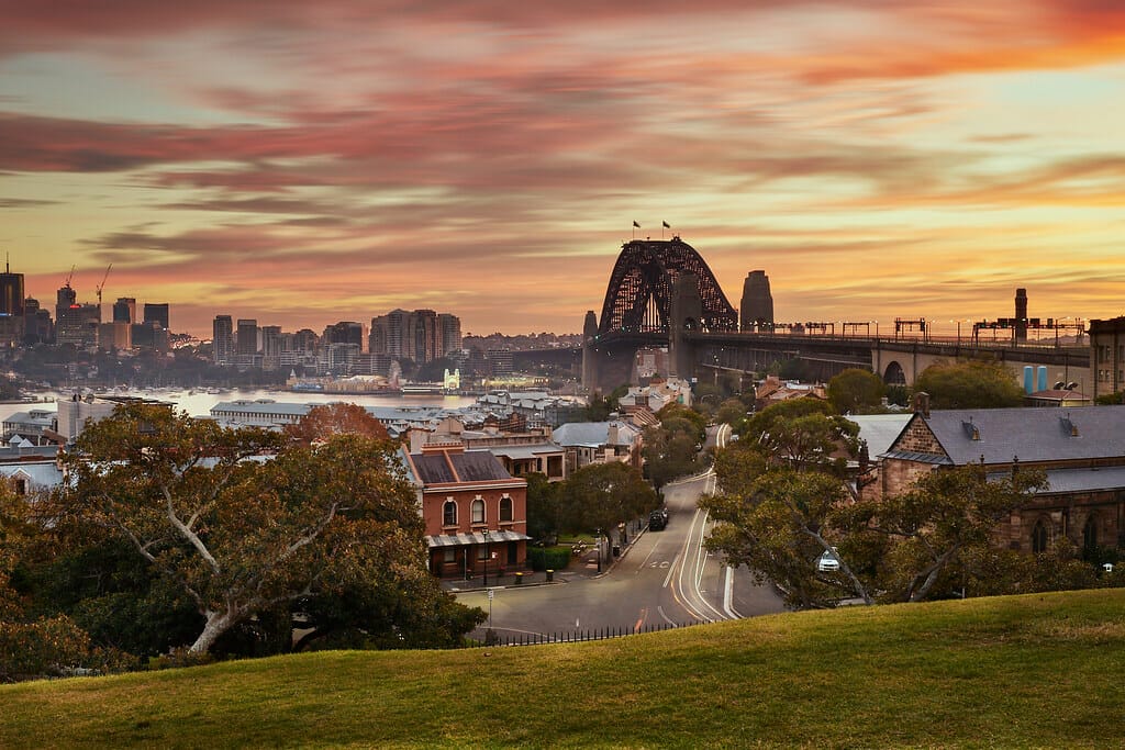 observatory-hill-best-places-to-watch-sunrise-in-sydney - Londoner In Sydney observatory-hill-best-places-to-watch-sunrise-in-sydney