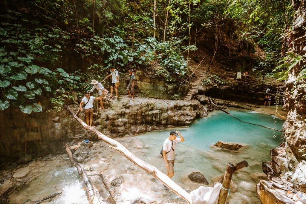 waimarang-waterfall-path-sumba
