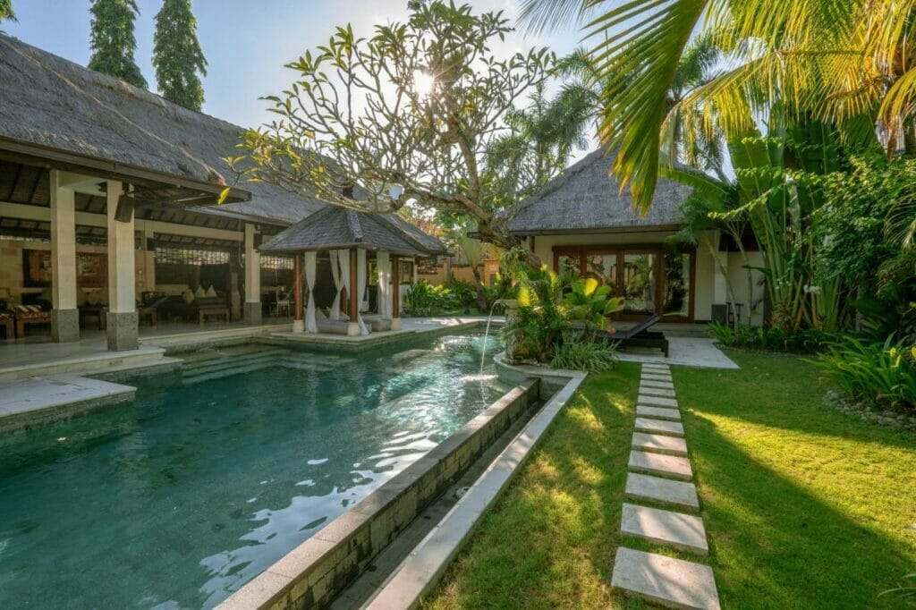maya-sayang-seminyak-best-hotel-in-bali - Londoner In Sydney maya-sayang-seminyak-best-hotel-in-bali