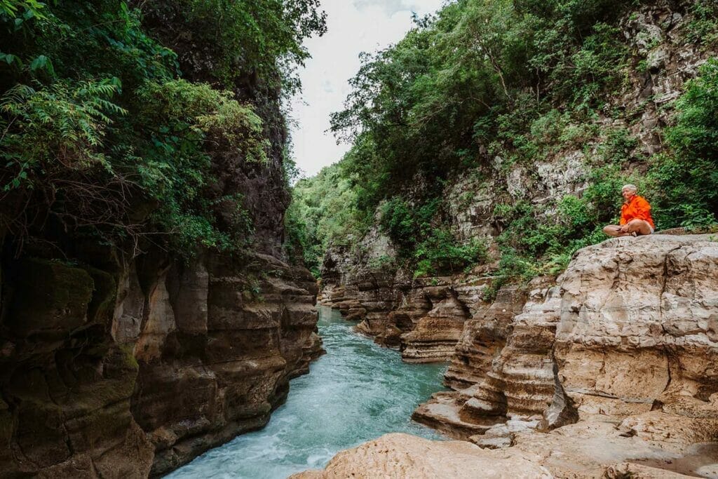 tangeddu-waterfall-sumba-island