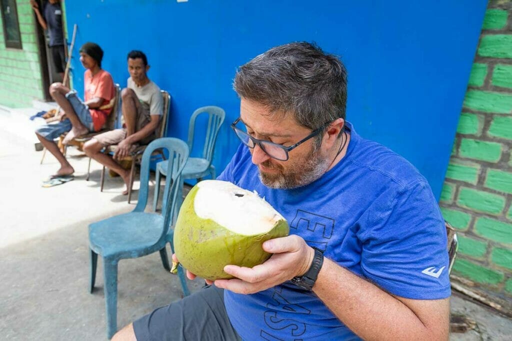 lapopu-waterfall-sumba-island