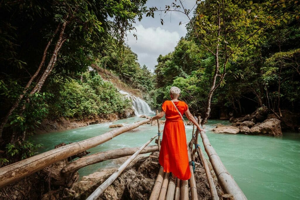 lapopu-waterfall-sumba-island