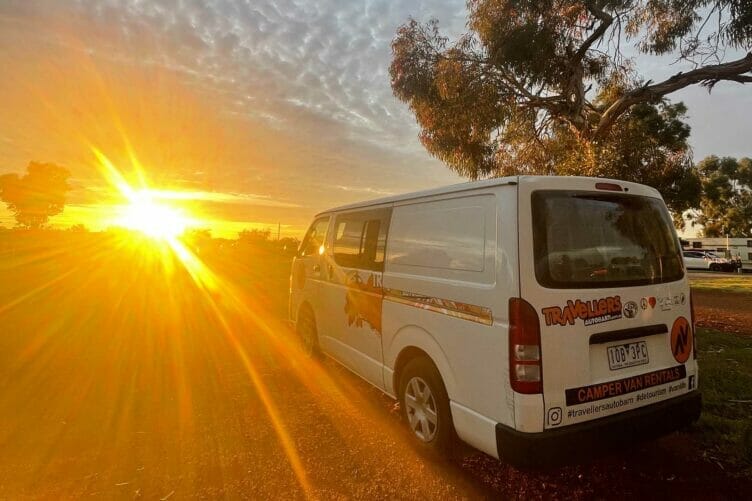 travellers-autobarn-campervan-hire