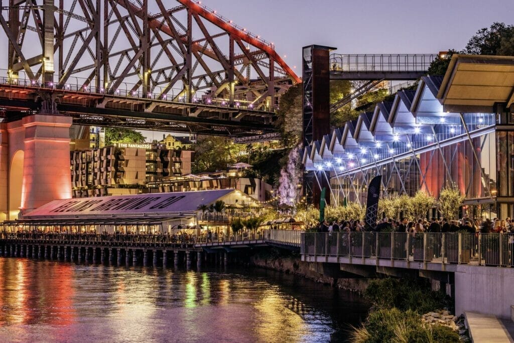 Howard-Smith-Wharves-things-to-do-in-brisbane-at-night - Londoner In Sydney Howard-Smith-Wharves-things-to-do-in-brisbane-at-night