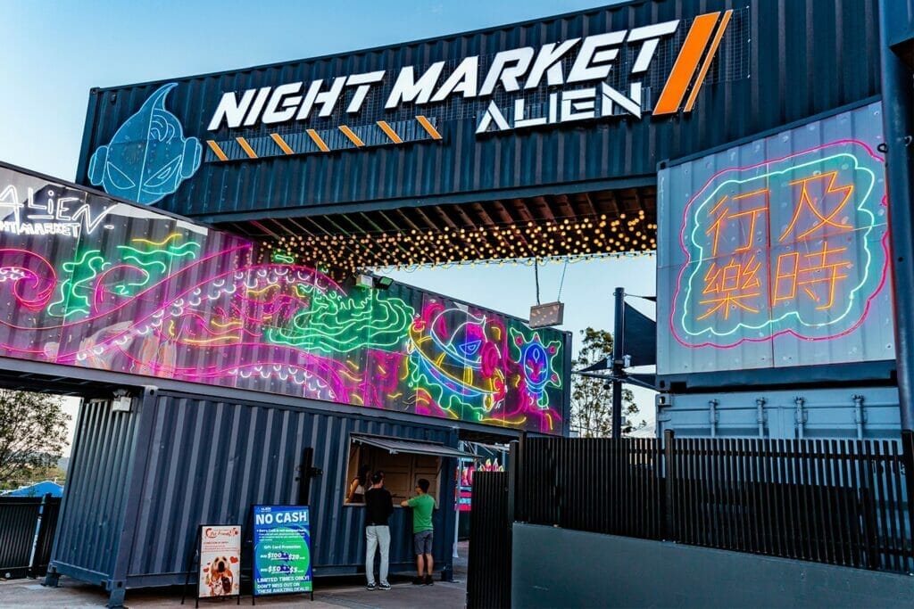 alien-night-market-brisbane - Londoner In Sydney alien-night-market-brisbane