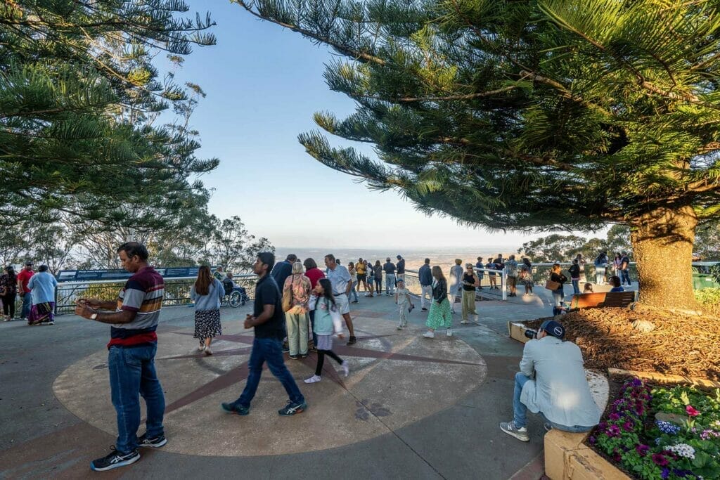 picnic-point-lookout-toowoomba