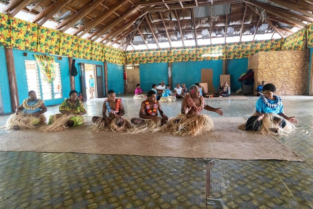 village-visit-yasawa-islands-island-hopping-fiji - Londoner In Sydney village-visit-yasawa-islands-island-hopping-fiji