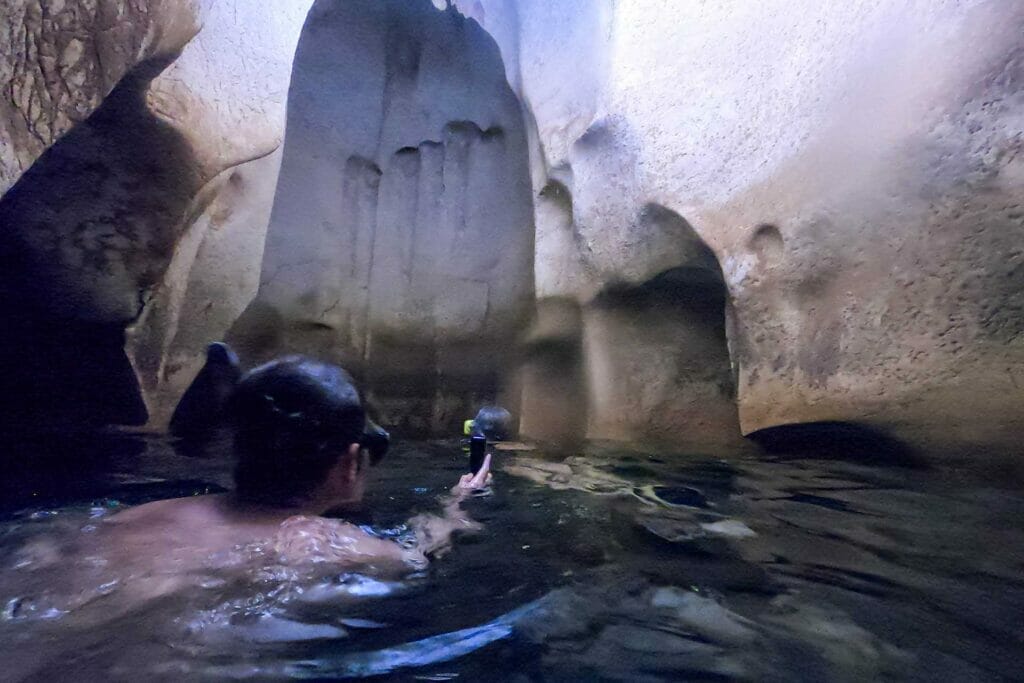 sawa-i-lau-caves-fiji-blue-lagoon-cave-fiji - Londoner In Sydney sawa-i-lau-caves-fiji-blue-lagoon-cave-fiji