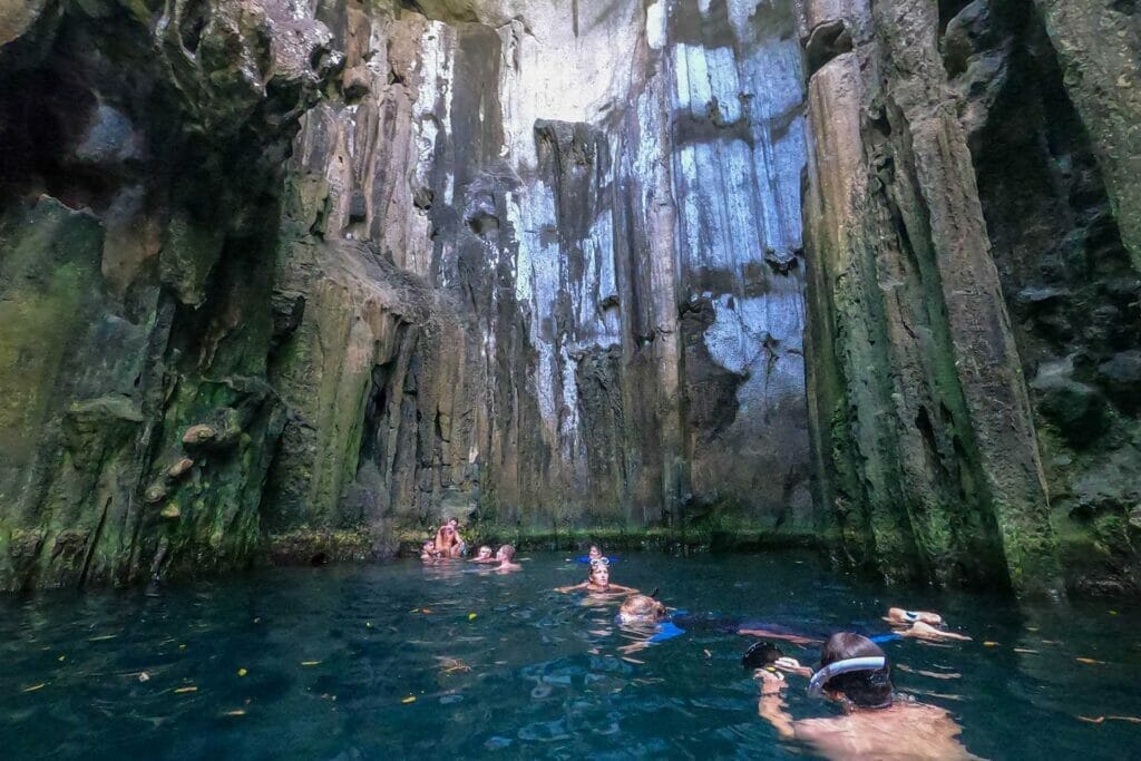 sawa-i-lau-caves-fiji-blue-lagoon-cave-fiji - Londoner In Sydney sawa-i-lau-caves-fiji-blue-lagoon-cave-fiji