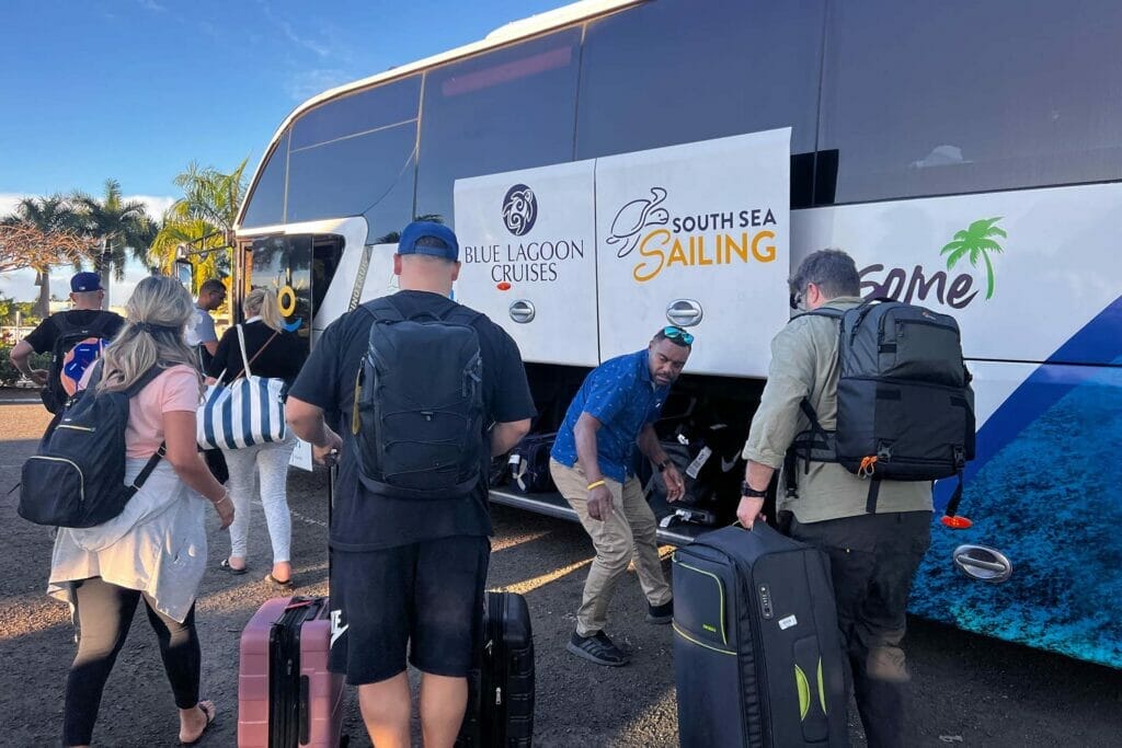 blue-lagoon-fiji-bus-transfer - Londoner In Sydney blue-lagoon-fiji-bus-transfer