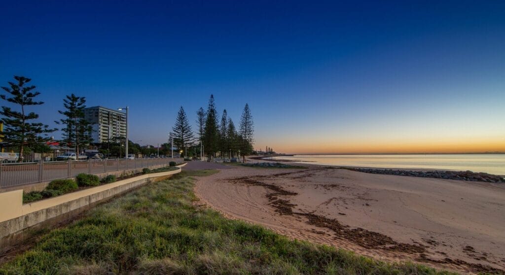 Sandy beaches in Redcliffe sunrise in brisbane