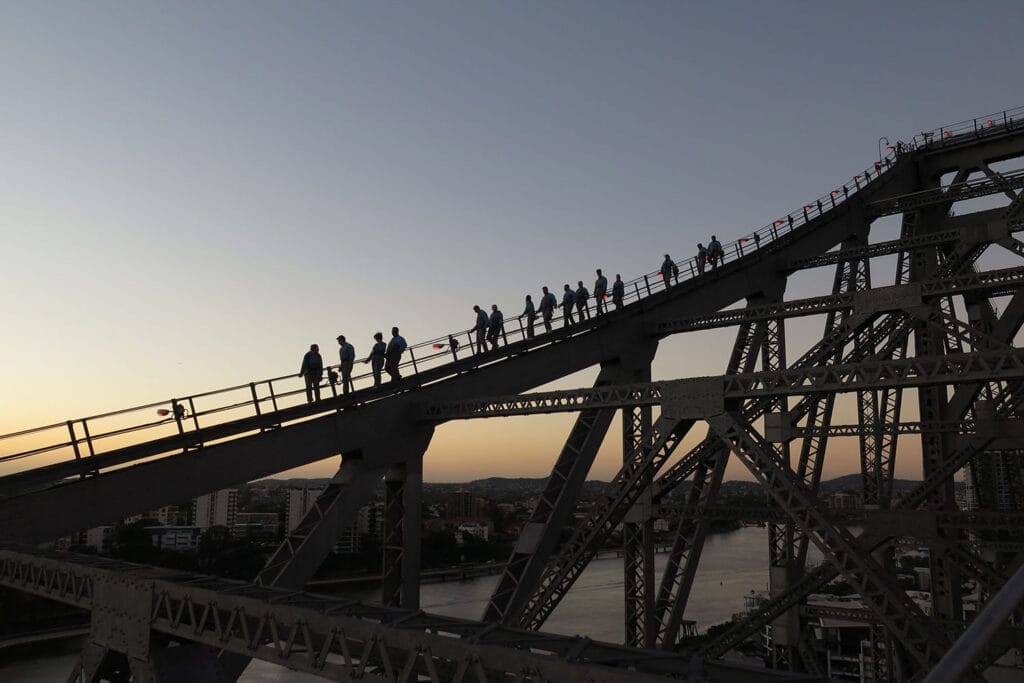 Climb-the-Story-Bridge-at-dawn