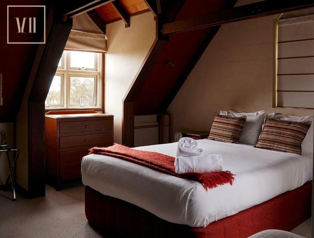 seventh-wines-the-sphinx-and-turtle-rock-girraween-national-park