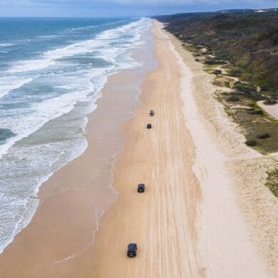 things-to-do-in-fraser-island-beach-driving