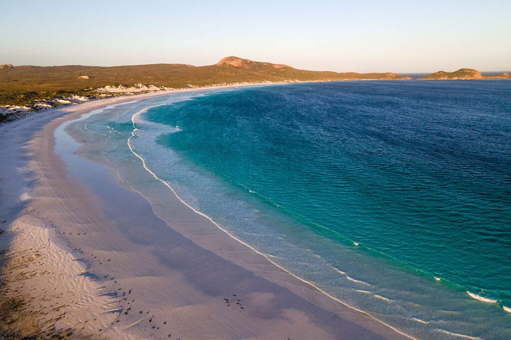 lucky-bay-beach-esperance
