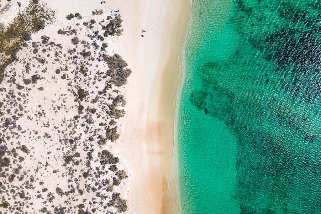 coral-bay-sand-dunes