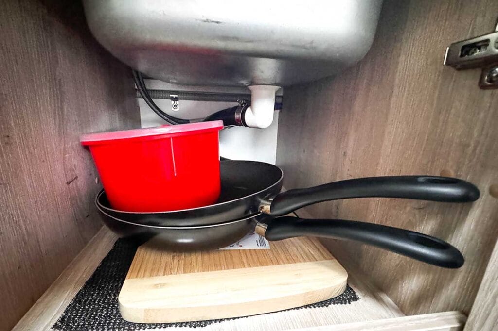 star-rv-motorhome-cooking-equipment - Londoner In Sydney star-rv-motorhome-cooking-equipment