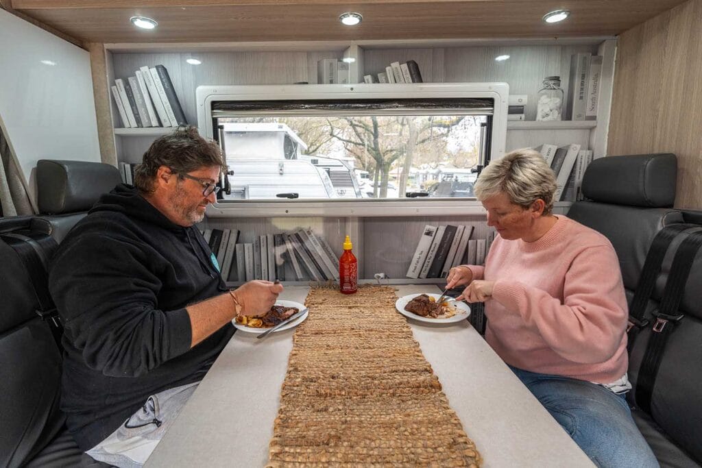 star-rv-motorhomes-cooking - Londoner In Sydney star-rv-motorhomes-cooking