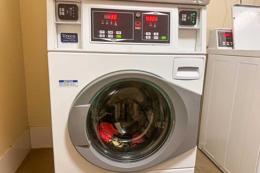 washing-machine-star-rv-van-life-australia - Londoner In Sydney petrol-station-star-rv-van-life-australia