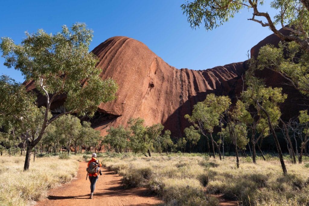 uluru-base-walk