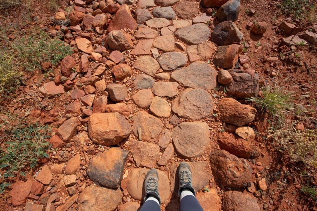 Valley-of-the-Winds-walk-uluru-walks-2