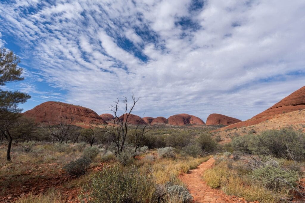 Valley-of-the-Winds-walk-uluru-walks-3