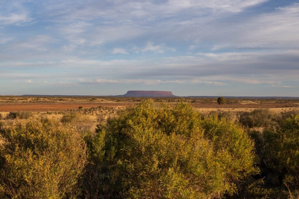 Mount-Connor-Uluru - Londoner In Sydney Mount-Connor-Uluru