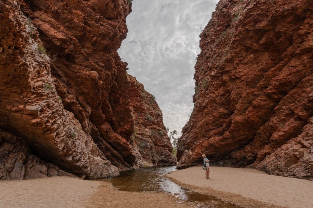 simpsons-gap-west-macdonnell-ranges - Londoner In Sydney simpsons-gap-west-macdonnell-ranges